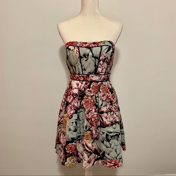 Jessica Simpson Dresses & Skirts - Jessica Simpson floral jacquard cocktail dress